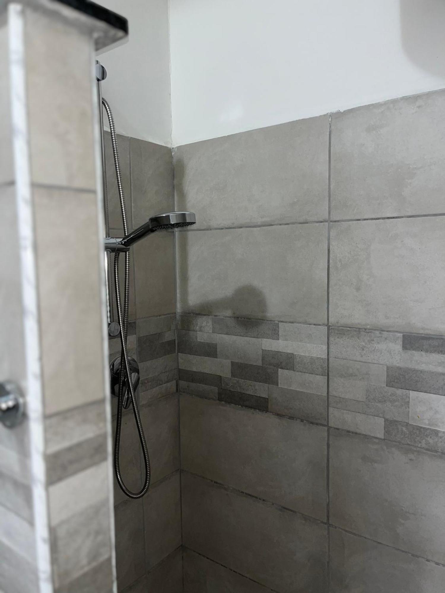Monolocale Rosy Apartment Фиумичино Екстериор снимка