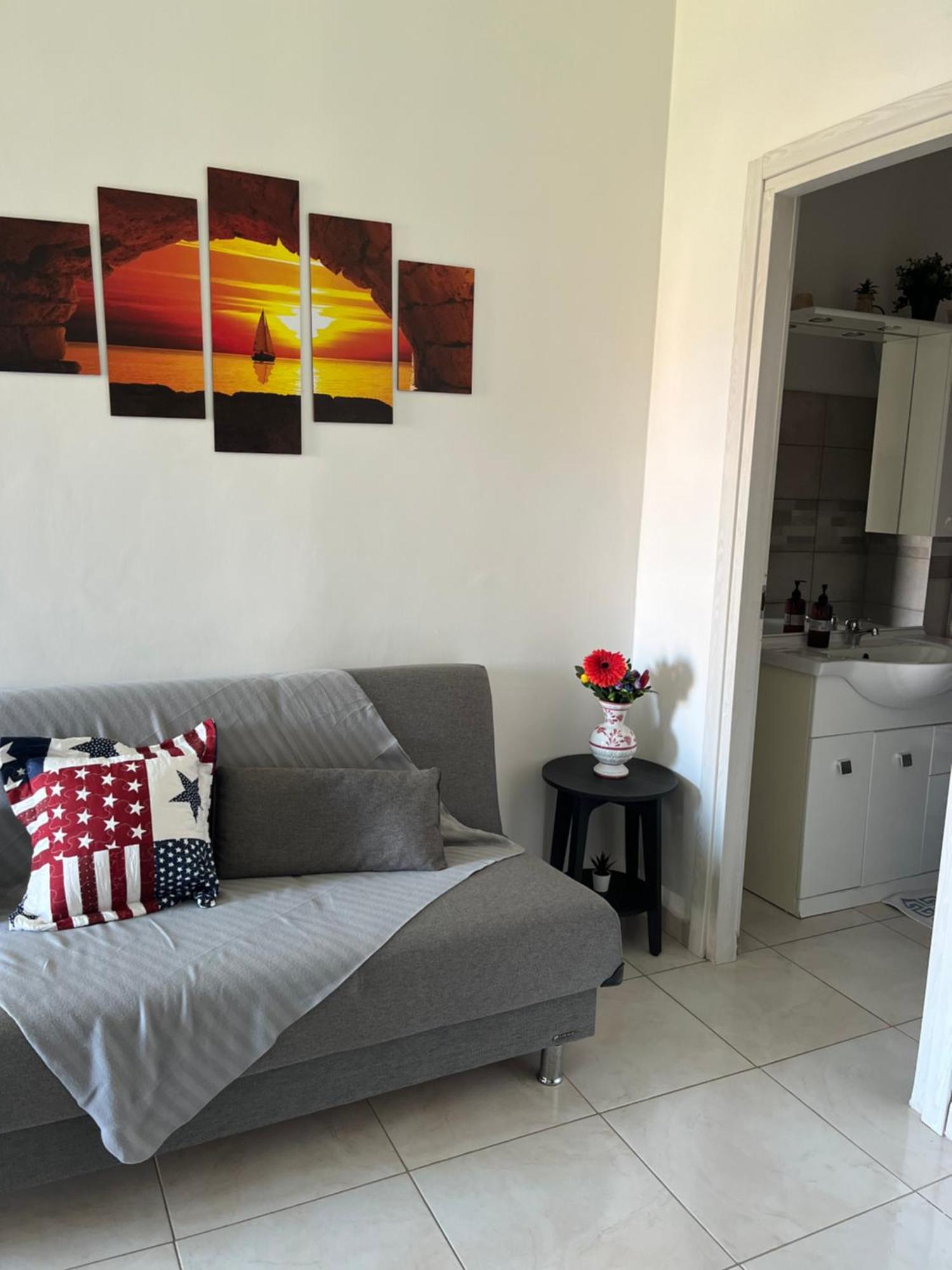 Monolocale Rosy Apartment Фиумичино Екстериор снимка