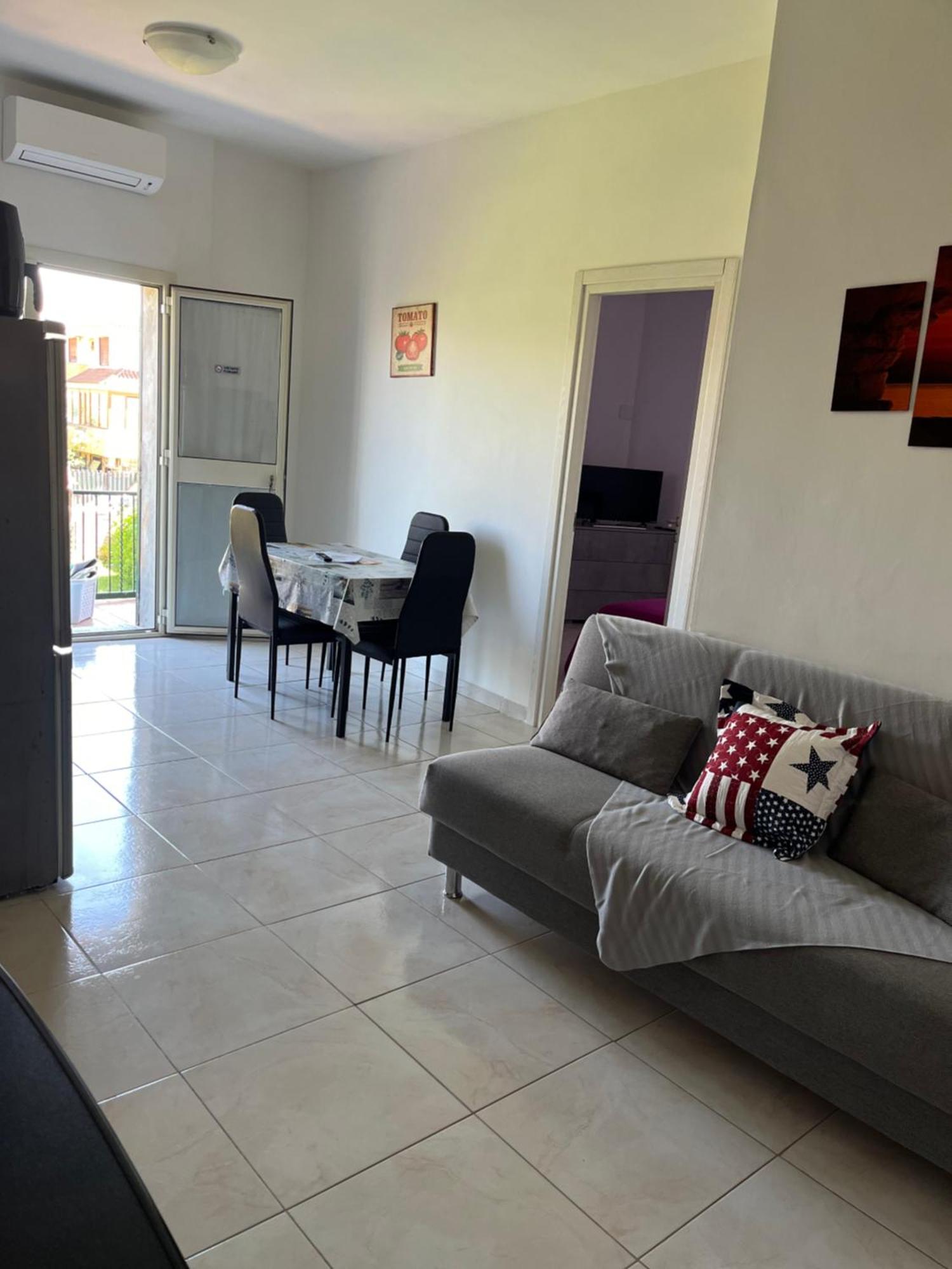 Monolocale Rosy Apartment Фиумичино Екстериор снимка